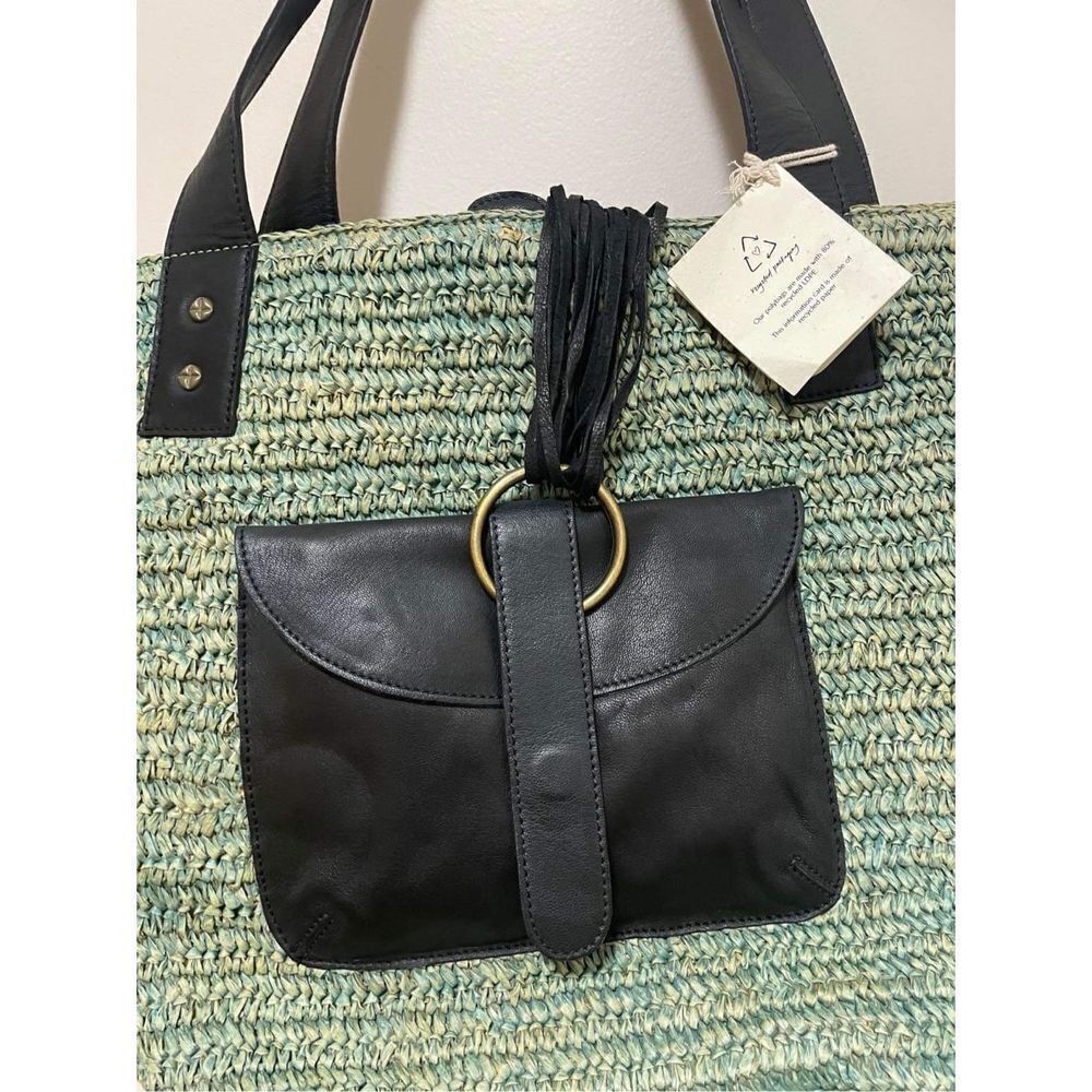 New Free People En Riva Raffia Tote 19L x 14H x 8 W - Picture 5 of 9